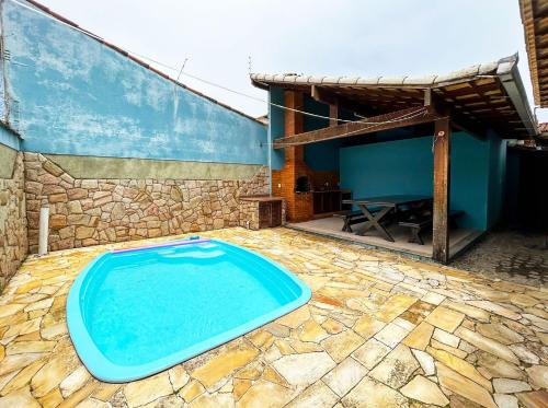 Casa com piscina a 800m do mar Rio das Ostras RJ