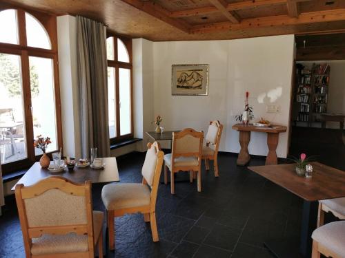 Gallery image of Maloja Kulm Hotel in Maloja