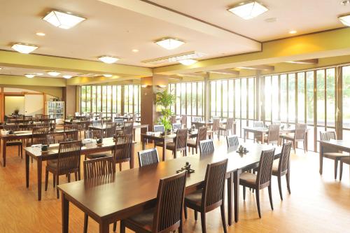 ห้องอาหารหรือที่รับประทานอาหารของ Shuzenji Onsen Hotel Takitei