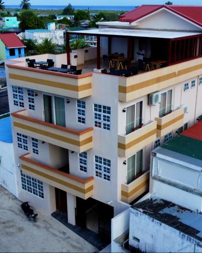 Edificio en el que se encuentra el hostal o pensión
