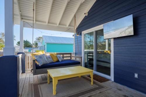 Blue Cresent – Photos 2