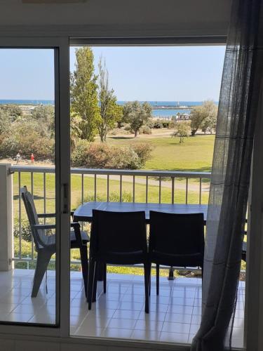 Amoureva E27, Vue mer, clim, piscine, parking