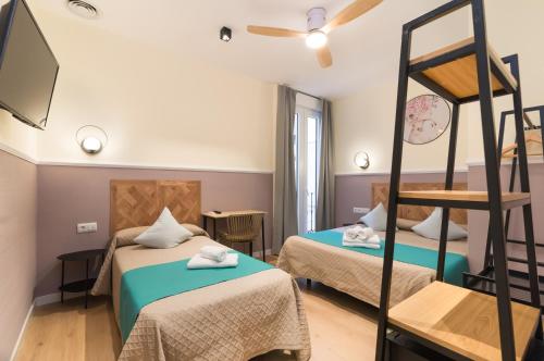 Hostal Evocare Madrid photo 48