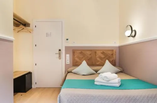 Hostal Evocare Madrid photo 11