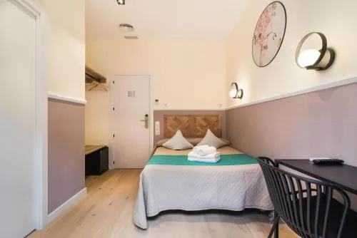 Hostal Evocare Madrid photo 14