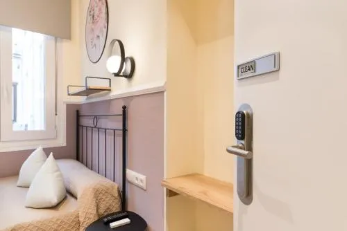 Hostal Evocare Madrid photo 9
