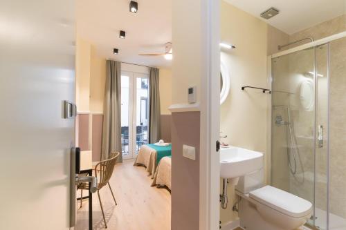 Hostal Evocare Madrid photo 64