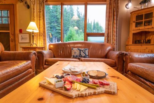 Istumisnurk majutusasutuses Mount Engadine Lodge
