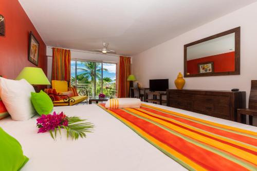 TV a/nebo společenská místnost v ubytování Orient Bay Palm Court Residence 4 Stars