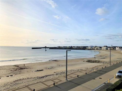 Quiberon - studio mezzanine rénové 40m² avec balcon, parking, 4 pers - FR-1-478-24