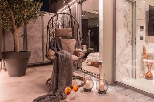 Luxury Acropolis View Apartment-Living Stone Black Pearl