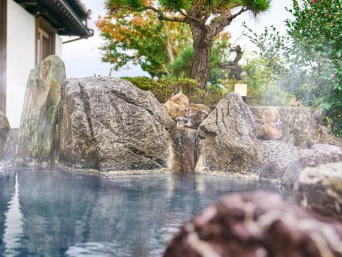 Un paisaje natural cerca del ryokan