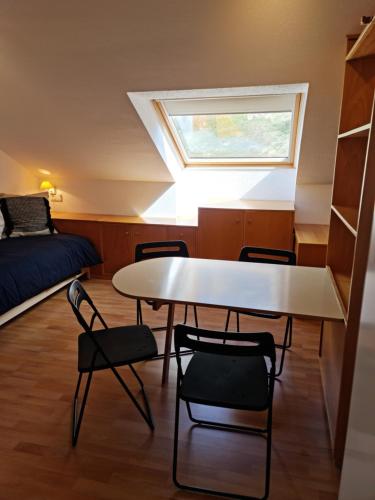 Ruang duduk di BAQUEIRA ESTUDIO LOFT a PIE DE PISTA