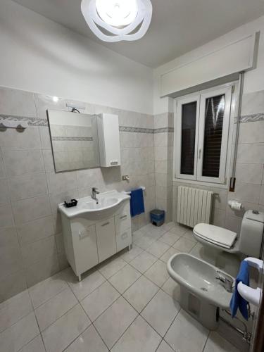 Koupelna v ubytování Casa vacanze due laghi