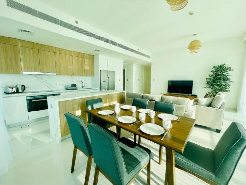 Dar Vacation – Magnificent Palm and Marina View Brown 3BDR Apartment