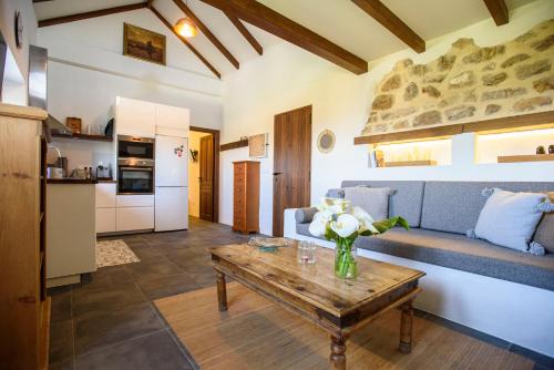 A kitchen or kitchenette at Cortijo las Cabrerizas