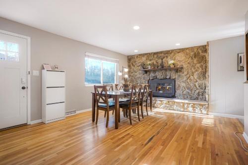 @ Marbella Lane - Cozy & Vibrant Home in Arvada
