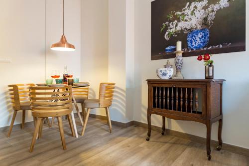 Montano III & old town by ELE Apartments