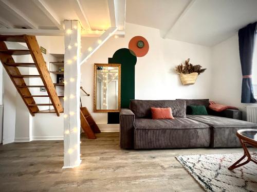 Le petit nid perché sous les toits, vue mer