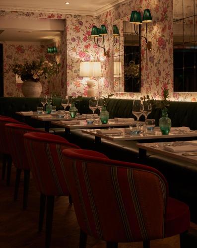 Restoran atau tempat lain untuk makan di Stanwell House