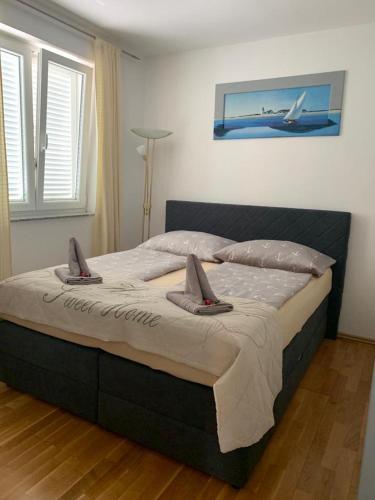 Apartment Adi
