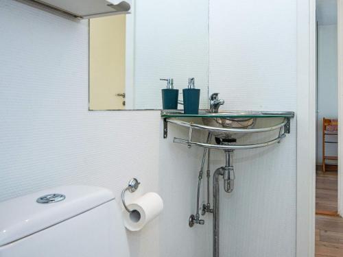 Koupelna v ubytování Holiday home Ebeltoft CCII