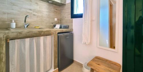 Gambar di galeri bagi Pahivouni Studios & Suites di Donoussa