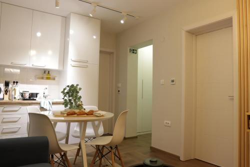 Vista Apartmaniにあるキッチンまたは簡易キッチン