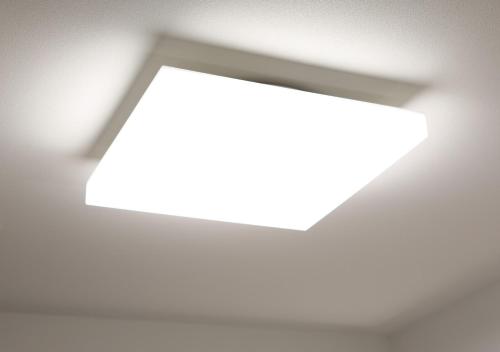 an opening in the ceiling with a light coming out at APA Hotel Koriyama Ekimae in Koriyama
