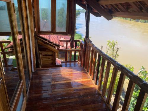 Balcone o terrazza di Eco Floor Bird Song Lodge