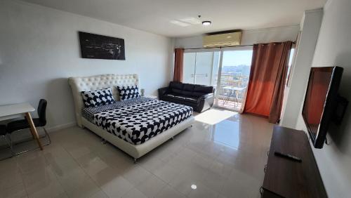 Μια τηλεόραση ή/και κέντρο ψυχαγωγίας στο Condo Express View Talay 6