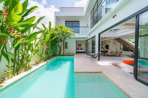 Villa Blue Water – NEW! Majestic & Luxurious 3BR Villa in Seminyak