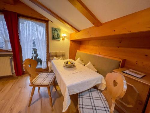 Postel nebo postele na pokoji v ubytování Apartment Fricken by Interhome