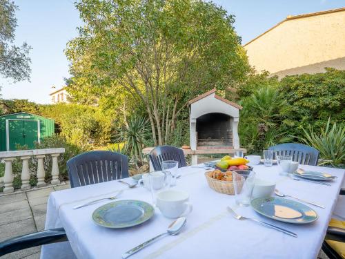 Holiday Home Les Troenes by Interhome