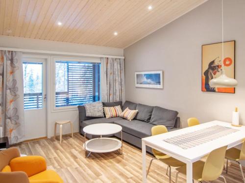 Posezení v ubytování Holiday Home Hiutale b 6 by Interhome