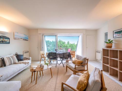 Apartment Baie de Beaumer-3 by Interhome