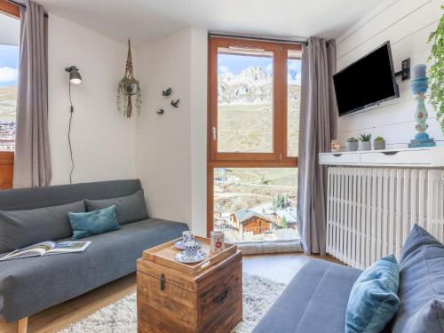Apartment Savoy - Lavachet by Interhome