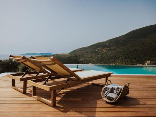 Bazén v ubytování Villa 2S Villas Resort by Interhome nebo v jeho okolí