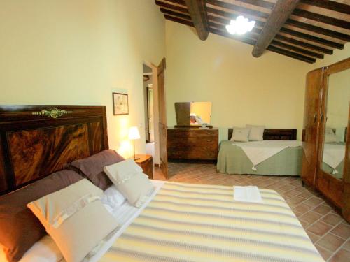Ένα ή περισσότερα κρεβάτια σε δωμάτιο στο Luxury Stay with Garden