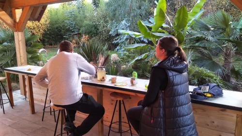 Гости Glamping for couples in tent, Camp Eucalyptus Slovenia