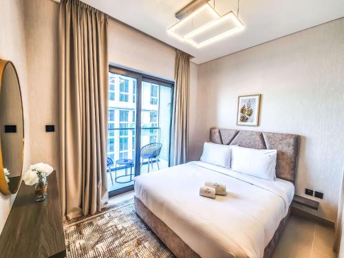 STAY BY LATINEM Luxury 2BR Holiday Home CV A2509 near Burj Khalifa