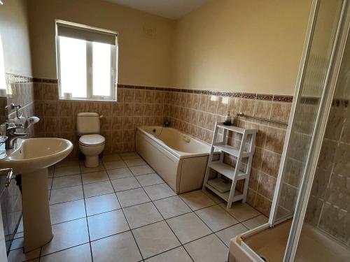 Bilik mandi di Ashdoon House