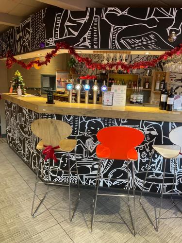 ibis Lorient Centre Gareにあるレストランまたは飲食店