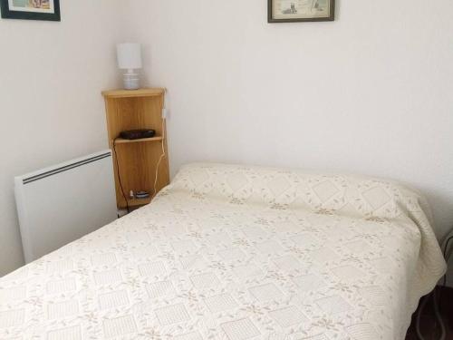 En eller flere senge i et værelse på Appartement Carnac, 2 pièces, 4 personnes - FR-1-377-19