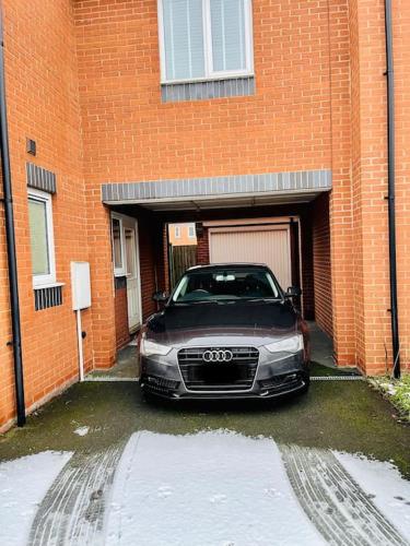 Plantsbrook Place - Luxury 4 bed House + Parking photo 44
