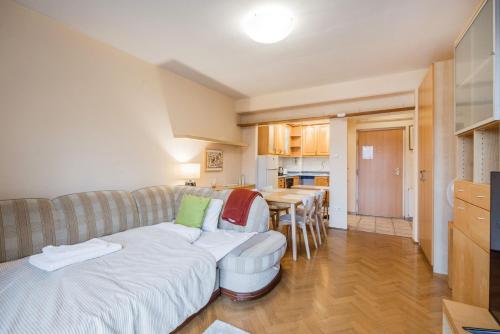 Citadel Manor Apartment 1016 Budapest, 46 Mészáros utca kép - 3