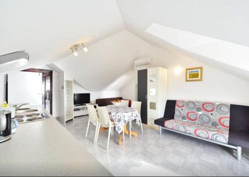 Fotografie z fotogalerie ubytování Apartments Sanda 2 v destinaci Promajna