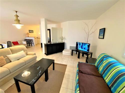 Appartement neuf en rez-de-chaussée à 50m de la plage Coz-Pors à Trégastel - FR-1-368-17