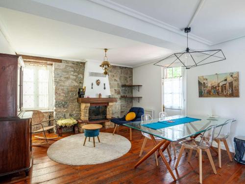 Bel appartement avec balcon à 5 min de la plage et proche du centre, classé 2 étoiles - FR-1-2-385