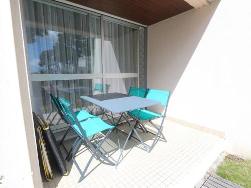 Photo de la galerie de l'établissement Bénodet : Superbe T2 rénové à 100m de la plage, parking inclus - FR-1-481-90, à Bénodet